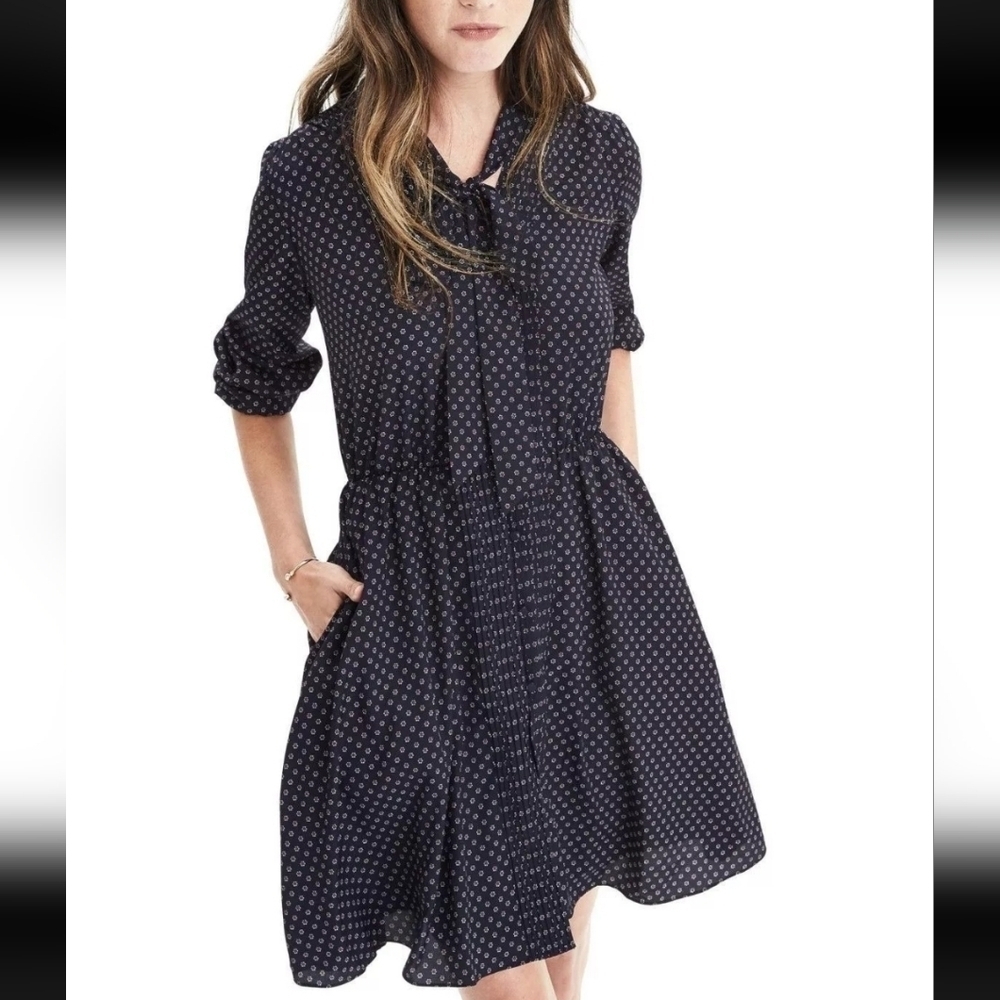 Banana Republic Tie-Neck Floral Button Front Shirtdress